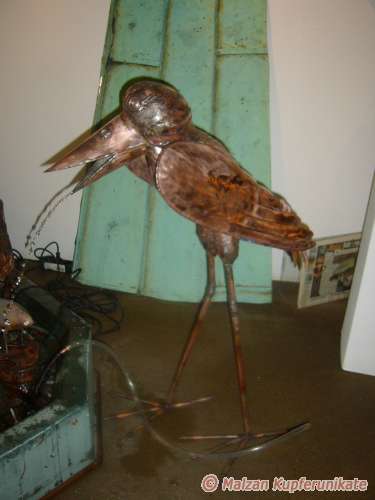 Groer Rabe, wasserspeiend