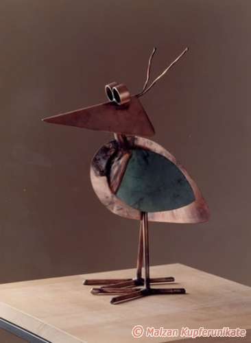 Schrger Vogel als Standvogel